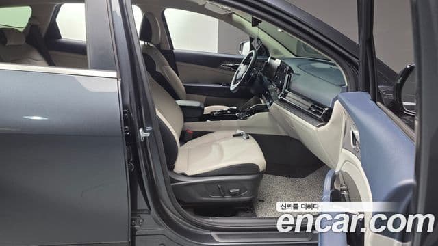 Kia Sportage 2023 — Photo 11/32