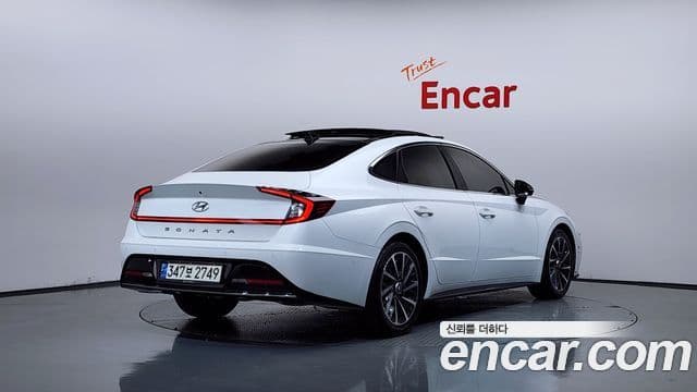 Hyundai Sonata 2021 — ფოტო 2/20