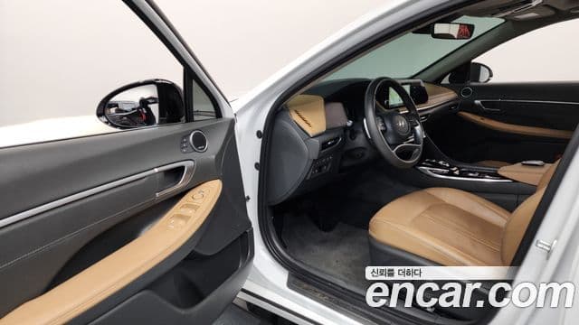 Hyundai Sonata 2021 — ფოტო 10/20