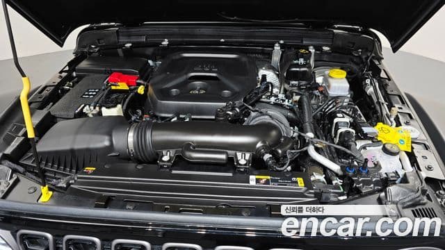 Jeep Wrangler 2024 — ფოტო 6/20