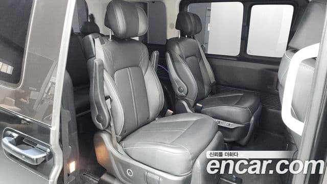 Hyundai Staria 2024 — ფოტო 11/20