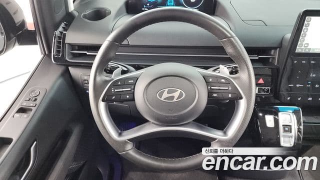 Hyundai Staria 2024 — ფოტო 15/20