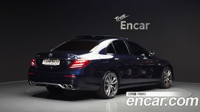 Mercedes-Benz E-Class 2019 — ფოტო 2/20