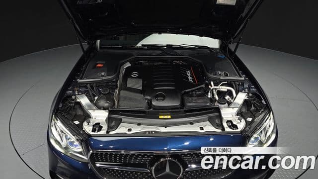 Mercedes-Benz E-Class 2019 — ფოტო 6/20
