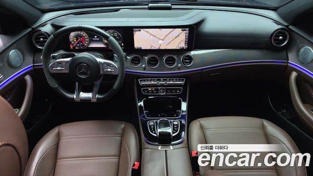 Mercedes-Benz E-Class 2019 — ფოტო 7/20