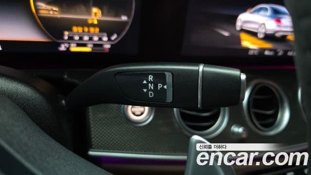 Mercedes-Benz E-Class 2019 — ფოტო 9/20
