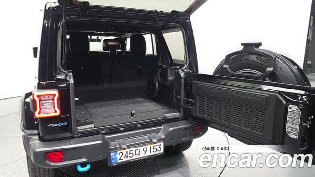Jeep Wrangler 2022 — Şəkil 20/20