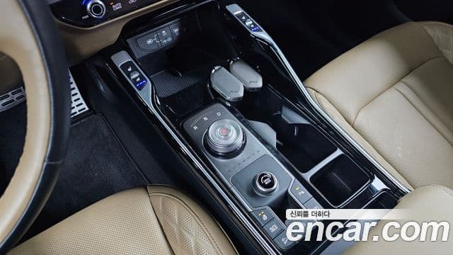 Kia Sorento 2024 — ფოტო 8/20