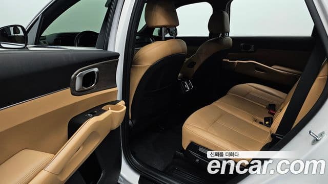 Kia Sorento 2022 — Şəkil 11/20