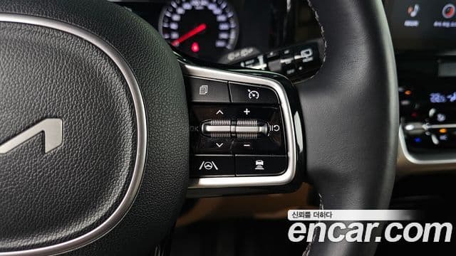 Kia Sorento 2022 — Şəkil 15/20