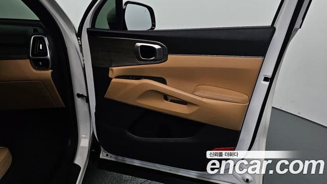 Kia Sorento 2022 — Şəkil 19/20