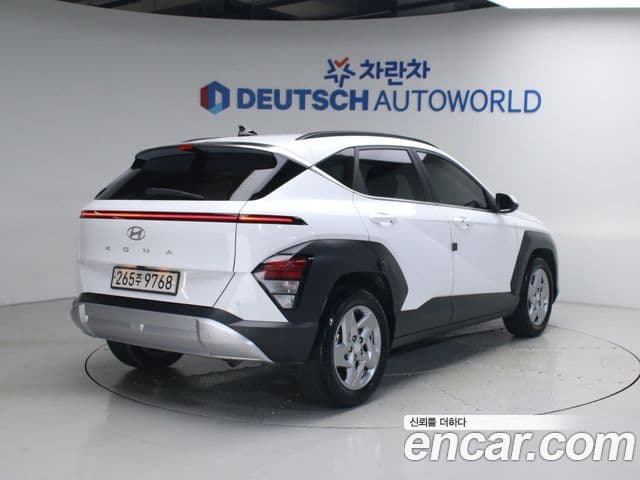 Hyundai Kona 2023 — ფოტო 1/20