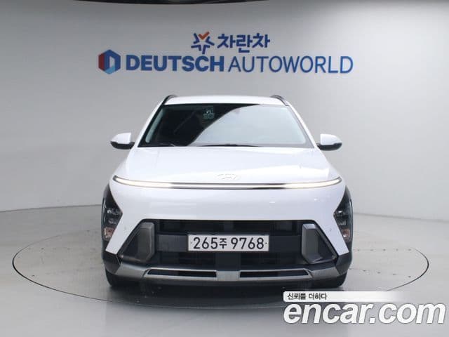 Hyundai Kona 2023 — ფოტო 2/20