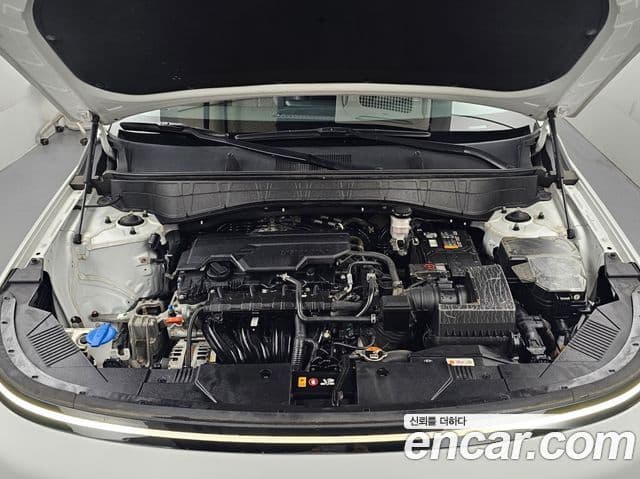 Hyundai Kona 2023 — ფოტო 5/20