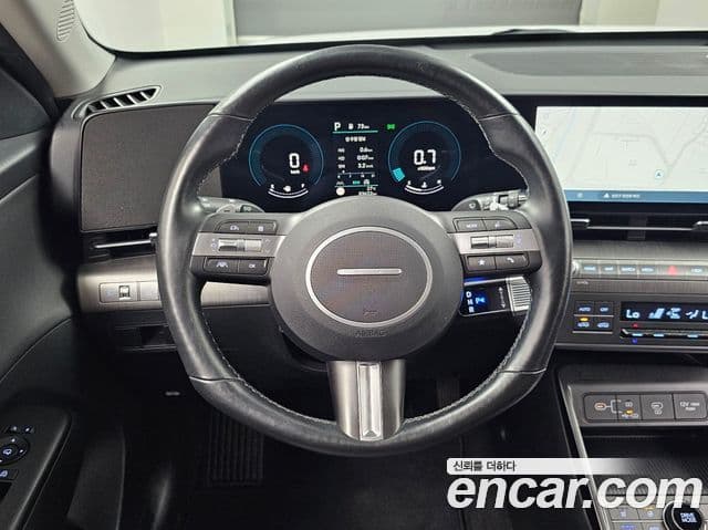 Hyundai Kona 2023 — ფოტო 13/20