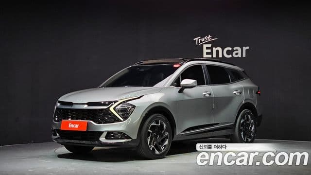 Kia Sportage 2022 — Фото 1/20