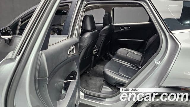 Kia Sportage 2022 — Фото 11/20