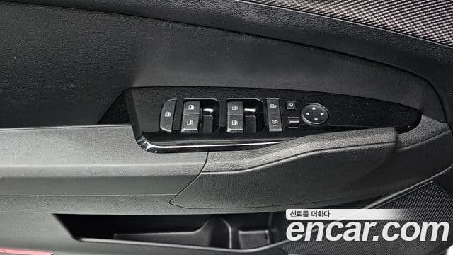 Kia Sportage 2022 — Фото 18/20