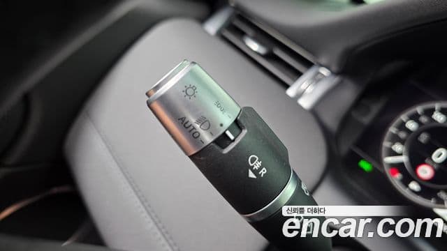 Land Rover Discovery Sport 2020 — Photo 20/33