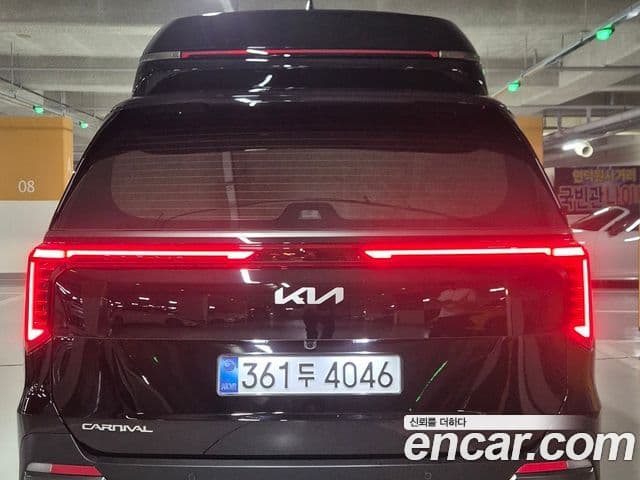 Kia Carnival 2025 — Photo 16/18
