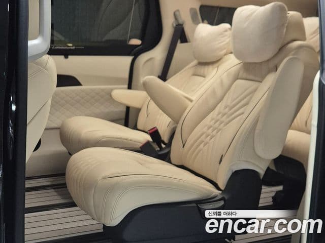 Kia Carnival 2025 — Photo 10/18