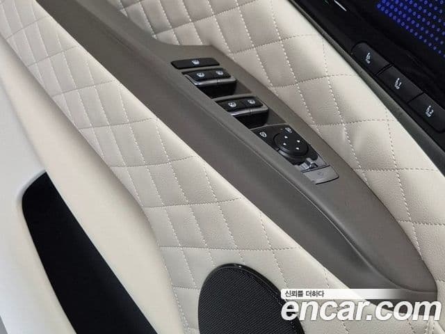 Kia Carnival 2025 — Photo 17/18