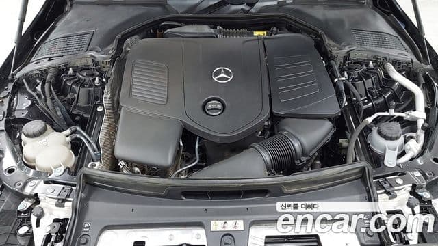 Mercedes-Benz C-Class 2023 — Фото 5/20