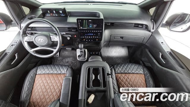 Hyundai Staria 2023 — Фото 7/20
