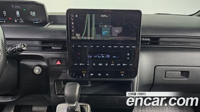 Hyundai Staria 2023 — Фото 12/20