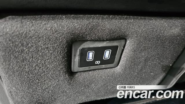 Hyundai Staria 2023 — Фото 20/20