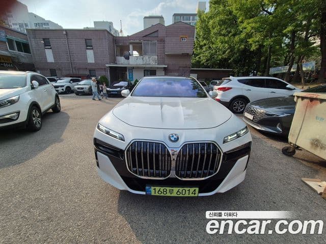 BMW 7 Series 2024 — Şəkil 1/5