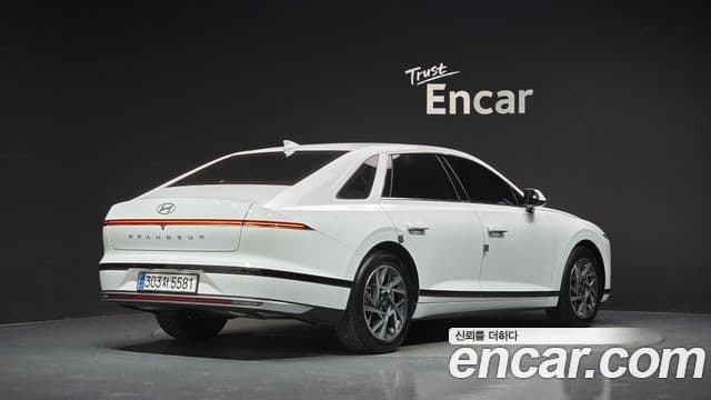 Hyundai Grandeur 2023 — ფოტო 2/20