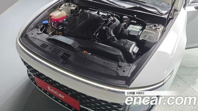 Hyundai Grandeur 2023 — ფოტო 6/20