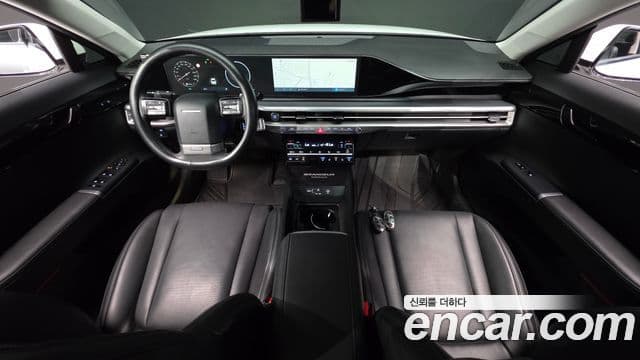 Hyundai Grandeur 2023 — ფოტო 7/20