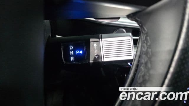 Hyundai Grandeur 2023 — ფოტო 9/20