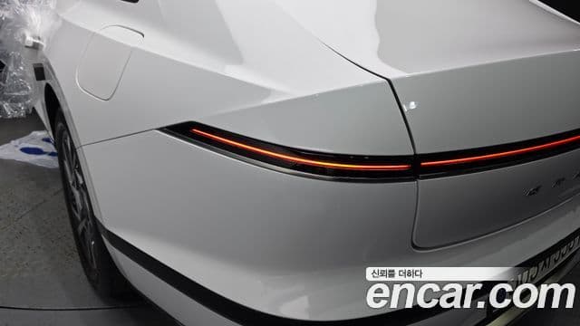 Hyundai Grandeur Hybrid 2023 — Photo 3/32