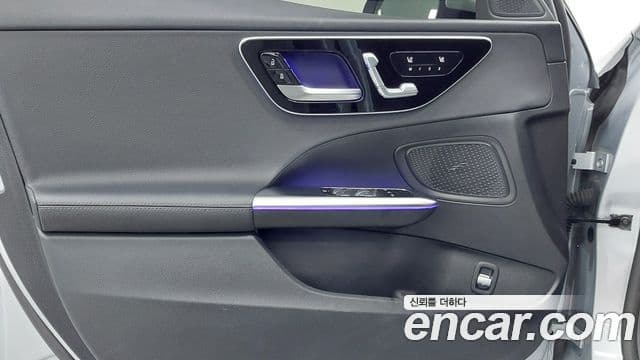 Mercedes-Benz C-Class 2022 — Şəkil 19/20