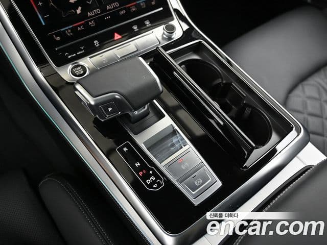 Audi Q7 2025 — ფოტო 8/20