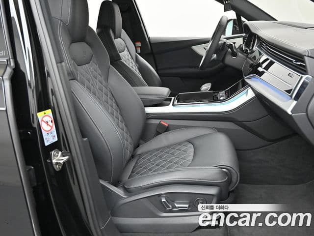 Audi Q7 2025 — Photo 16/20