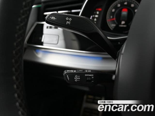 Audi Q7 2025 — ფოტო 14/20