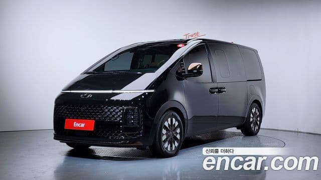 Hyundai Staria 2023 — Şəkil 1/20