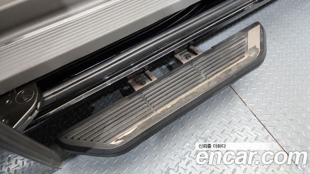 Hyundai Staria 2023 — Şəkil 16/20