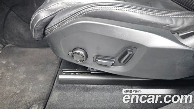 Volvo XC90 2023 — Photo 19/35