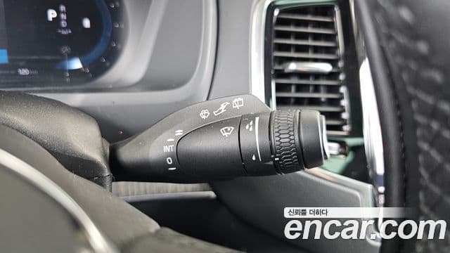 Volvo XC90 2023 — Photo 33/35