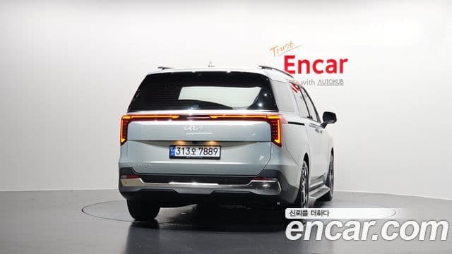 Kia Carnival 2024 — ფოტო 4/20