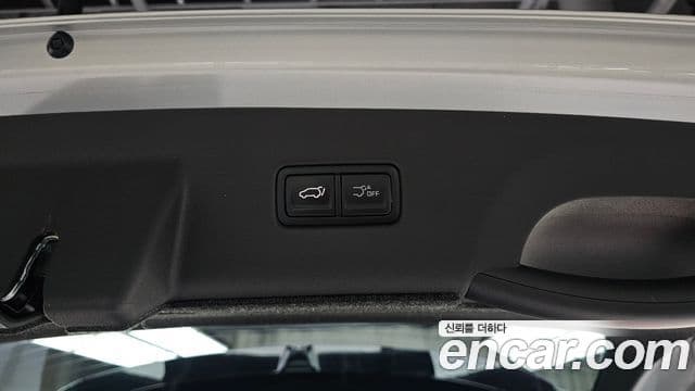 Kia Carnival 2024 — ფოტო 15/20