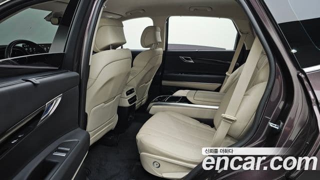 Genesis GV80 2022 — Photo 29/35