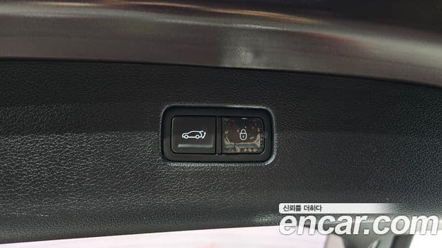 Genesis GV80 2022 — Photo 20/35