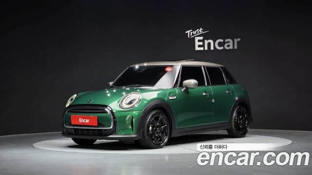Mini Cooper 2021 — ფოტო 20/20