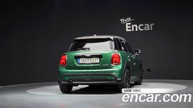 Mini Cooper 2021 — ფოტო 3/20